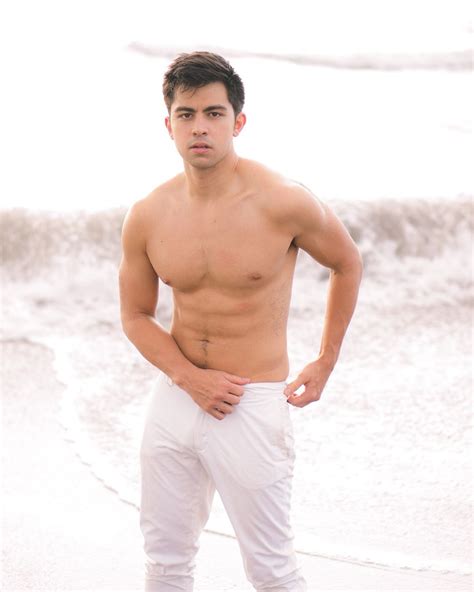 derrick monasterio titi